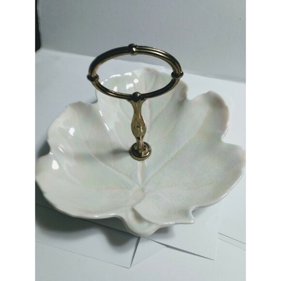 Vintage Royal Winton Handled Leaf Shaped serving tray Mother of Pearl Glaze 1950 - Picture 7 of 11